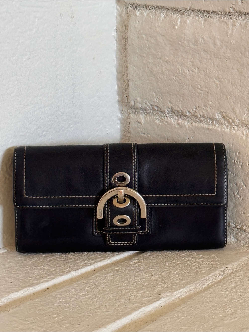 Coach Black Leather Buckle Wallet Clutch